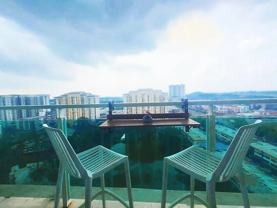 Mount Austin Palazio # Lake View Super Nice View Johor Bahru Malaysia