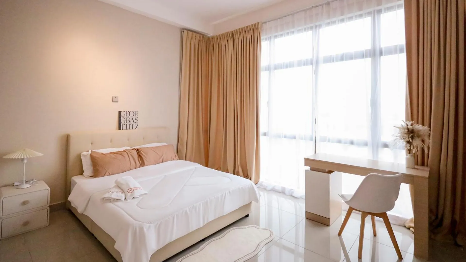 Apartment Mount Austin Palazio # Lake View Super Nice View Johor Bahru