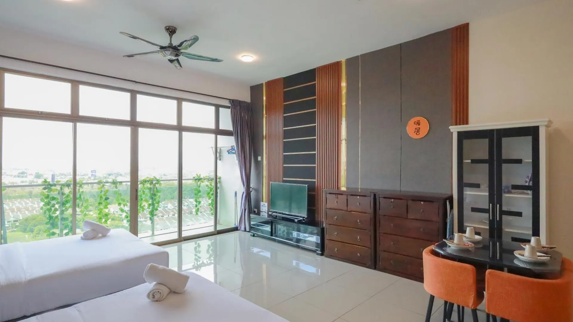Apartment Mount Austin Palazio # Lake View Super Nice View Johor Bahru Malaysia