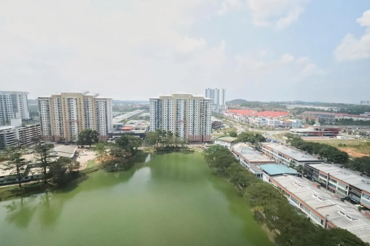 Apartment Mount Austin Palazio # Lake View Super Nice View Johor Bahru