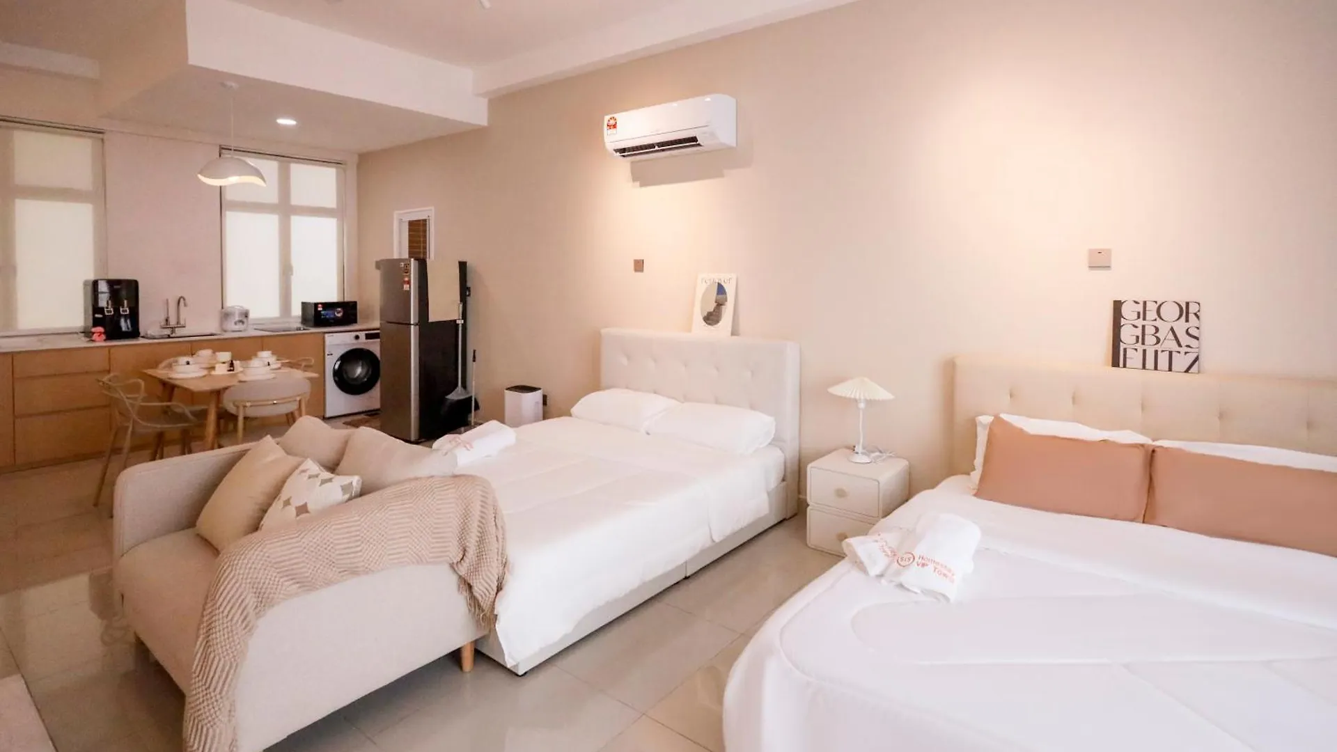 Mount Austin Palazio # Lake View Super Nice View Johor Bahru Apartment